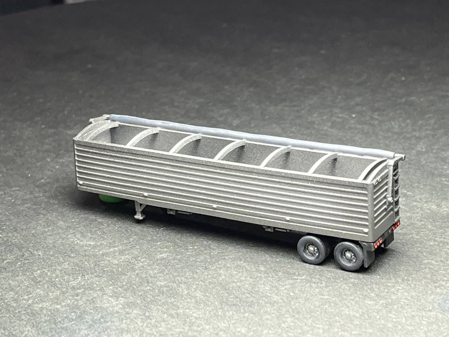 N Scale (1:160) - One (1) 40 foot Open Top Grain Trailer in transit (trailer only, no truck!) - UNPAINTED, this is NOT a toy!