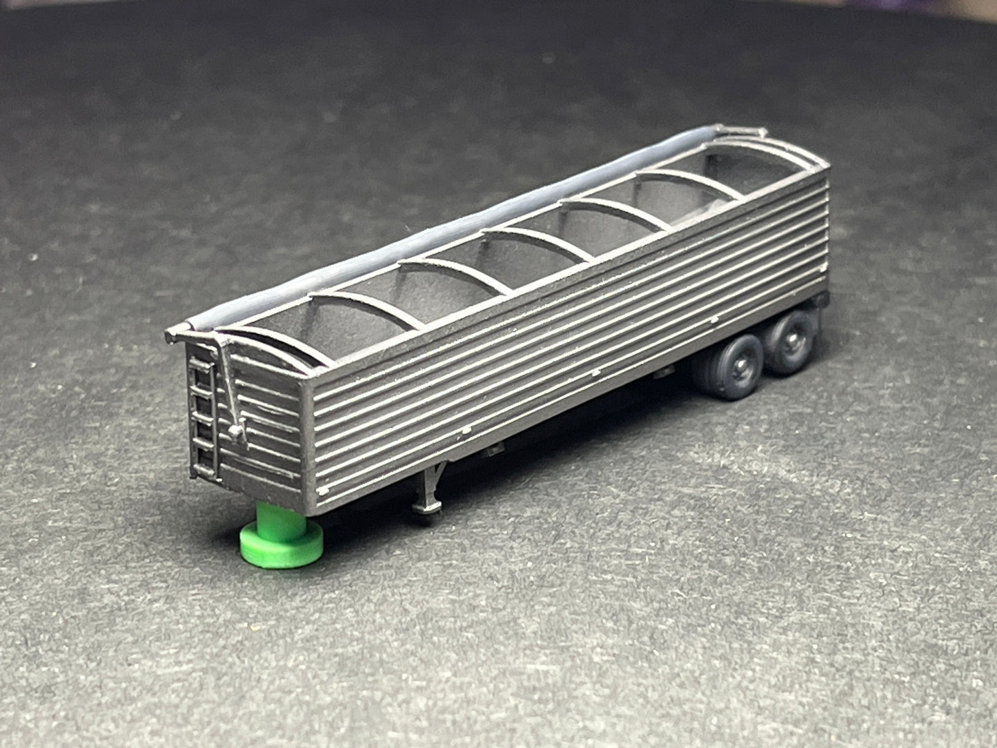 N Scale (1:160) - One (1) 40 foot Open Top Grain Trailer in transit (trailer only, no truck!) - UNPAINTED, this is NOT a toy!