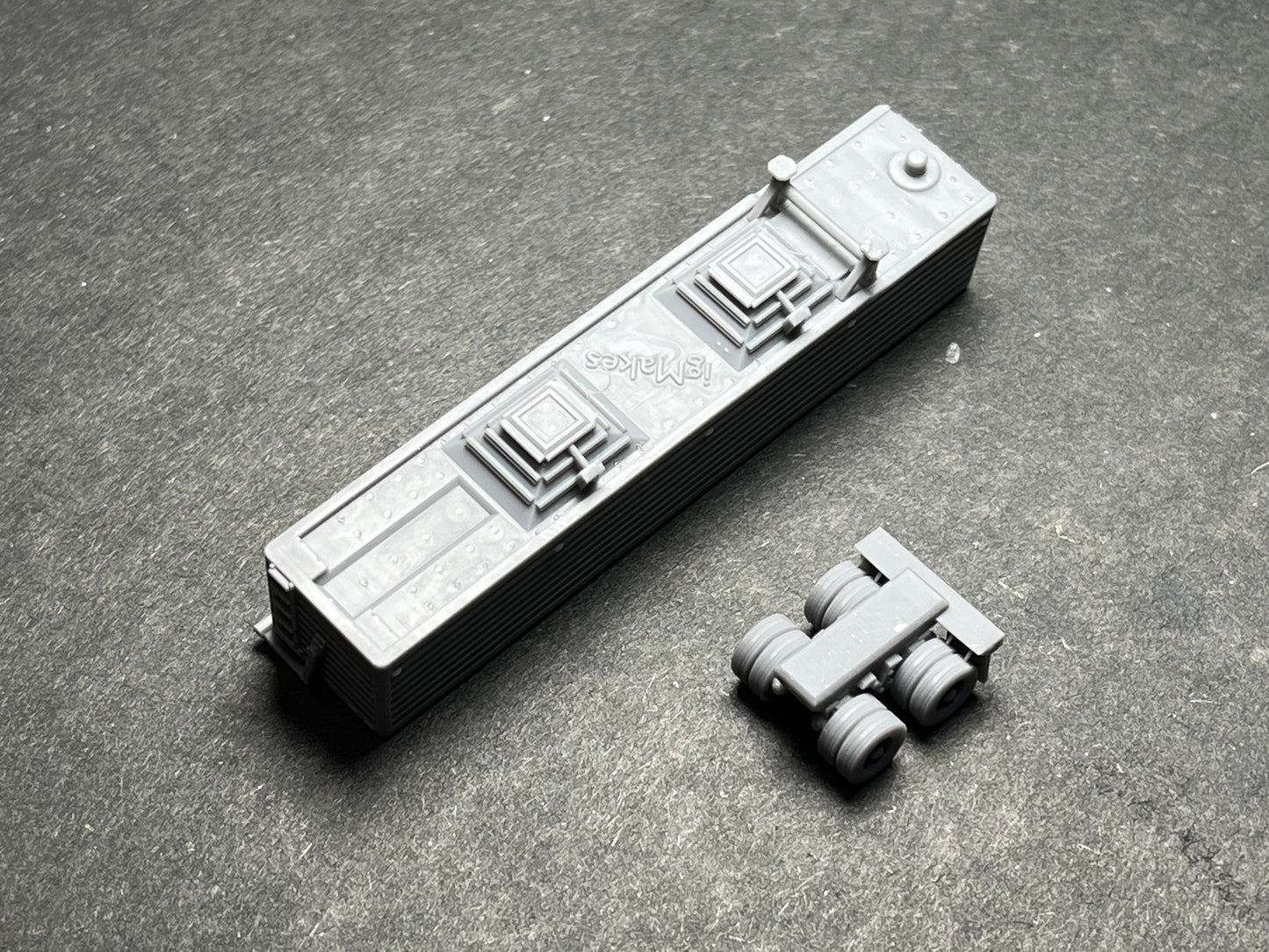 N Scale (1:160) - One (1) 40 foot Open Top Grain Trailer in transit (trailer only, no truck!) - UNPAINTED, this is NOT a toy!