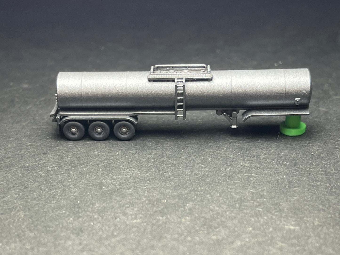 Z Scale (1:220) UNPAINTED One (1) 3A Sanitary Tanker Trailer - NOT a toy!