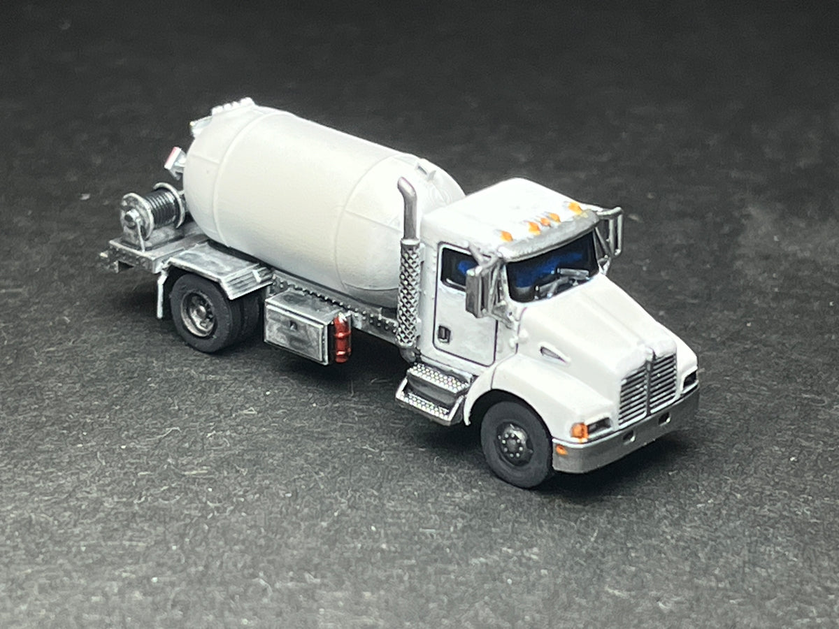 UNPAINTED N Scale (1:160 or 12mm) T300, Propane with 4 sets of decals - NOT a toy!