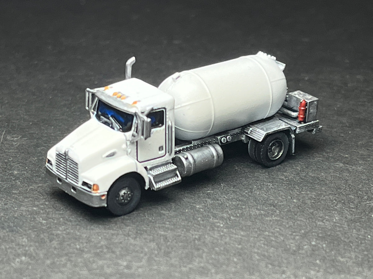 UNPAINTED N Scale (1:160 or 12mm) T300, Propane with 4 sets of decals - NOT a toy!