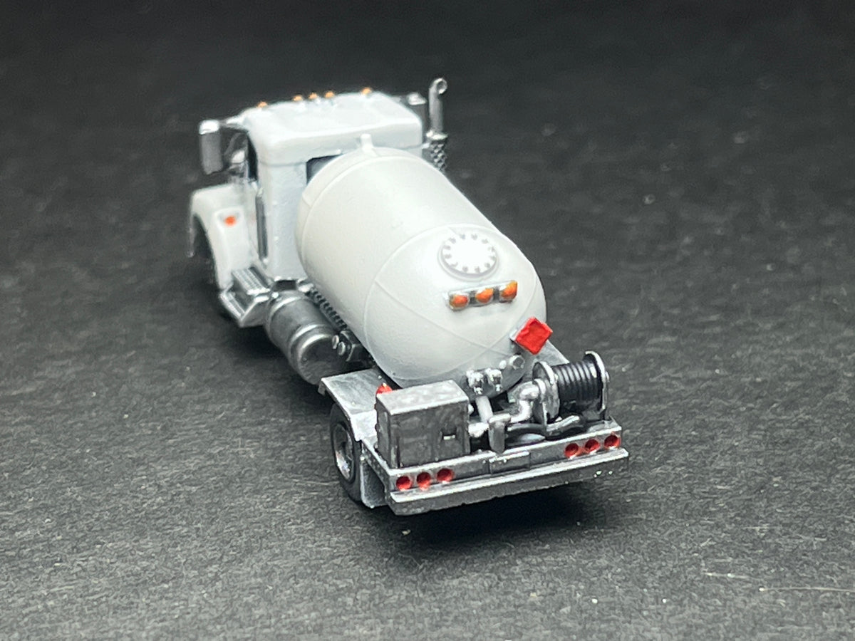 UNPAINTED N Scale (1:160 or 12mm) T300, Propane with 4 sets of decals - NOT a toy!