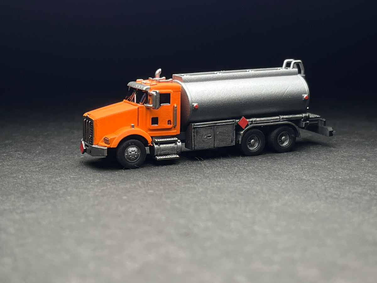 N Scale (1:160 or 12mm) UNPAINTED - T800 Tanker (quad compartment) - NOT a toy!