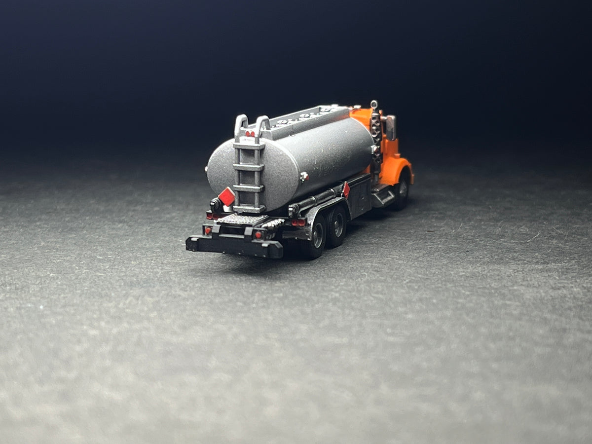 N Scale (1:160 or 12mm) UNPAINTED - T800 Tanker (quad compartment) - NOT a toy!