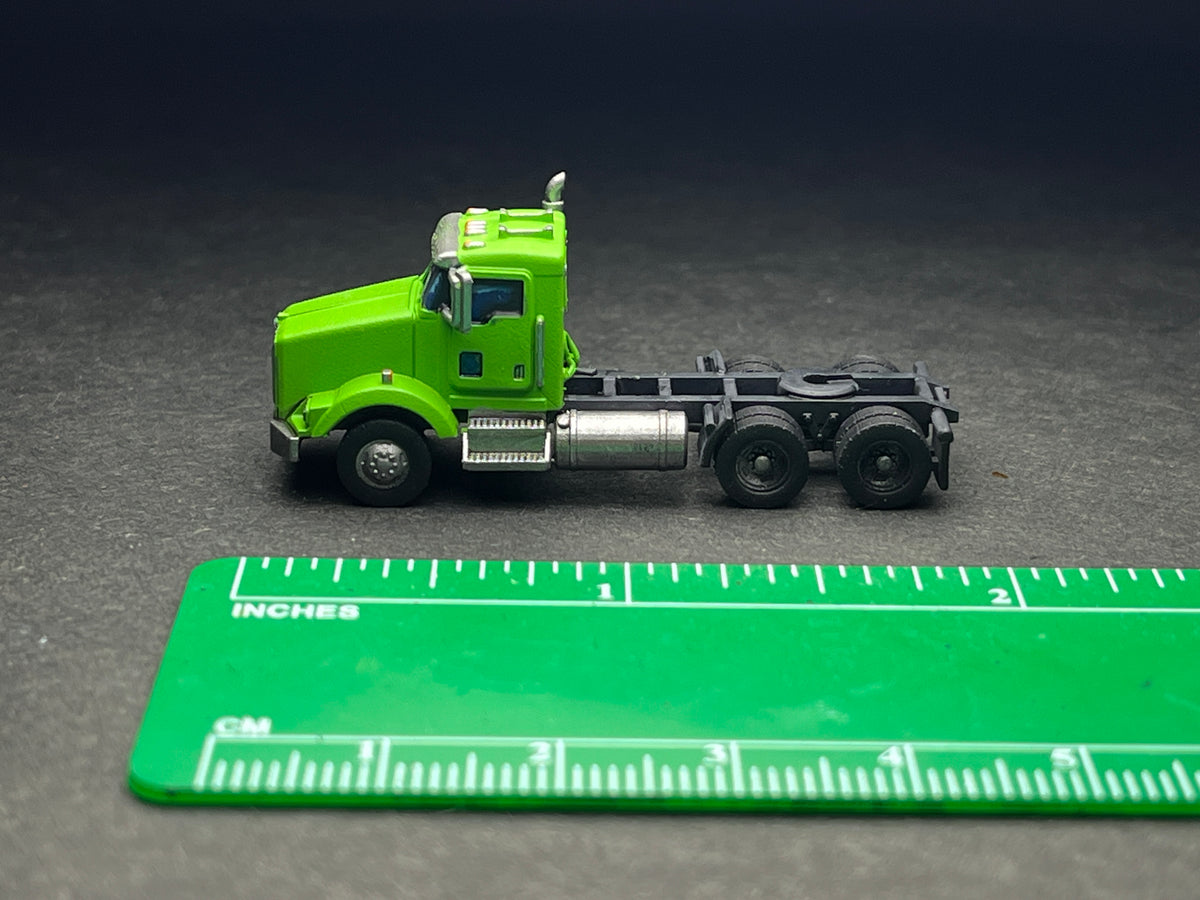 N Scale (1:160 or 12mm) UNPAINTED - T800, Twin axle Semi - NOT a toy!