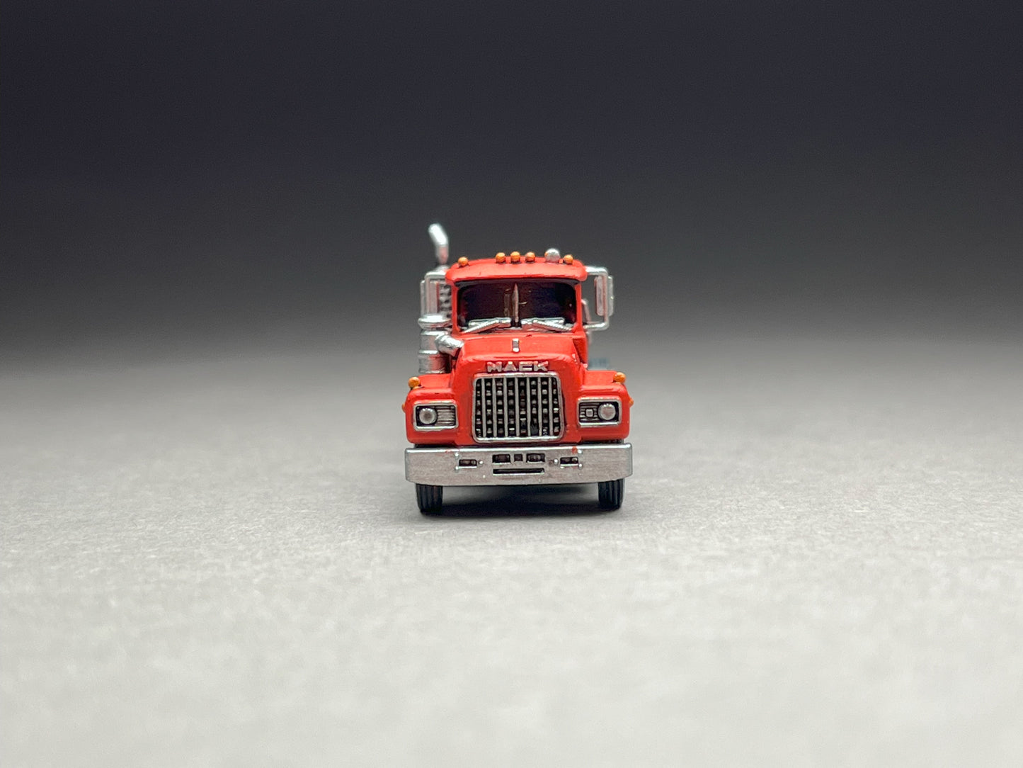 UNPAINTED N Scale (1:160 or 12mm) American Bulldog R-600 Semi (truck only) - NOT A TOY