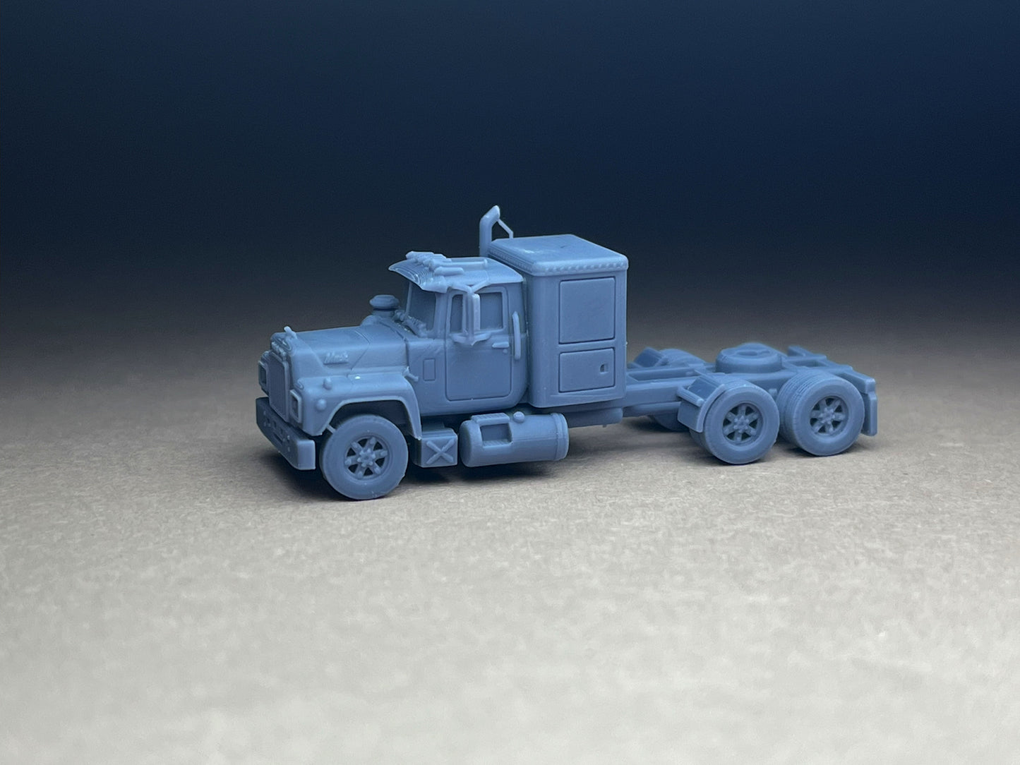 UNPAINTED N Scale (1:160 or 12mm) American Bulldog R-600 SLEEPER CAB (truck only) - NOT A TOY