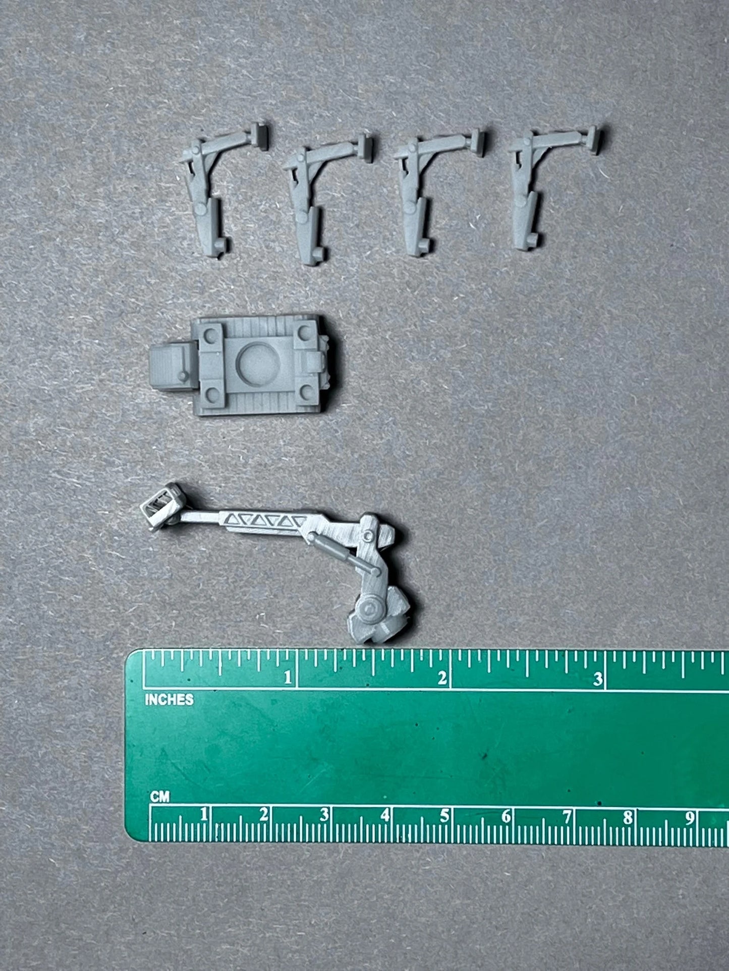 6-8mm scale - Service Crawler - Retracted mid-height boom - UNPAINTED, This is NOT a toy!